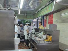 -芳婆糕团店(王府大街店)