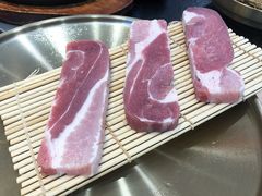 烤猪五花肉-臻牛烤肉