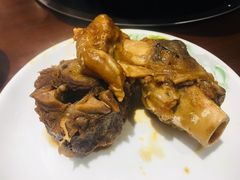 -亿诣蝎府炸酱面羊蝎子火锅(酷车小镇店)
