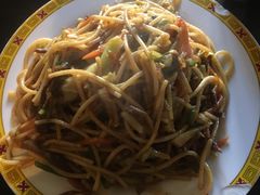 牛肉炒面-玛吉阿米·餐吧