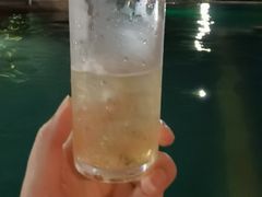 -亚龙湾喜来登·美景台大堂吧