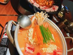 泡菜肥牛部队锅-春熙台韩国料理·章鱼肥牛(西丽店)