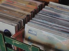 -麦田书店(国防路店)