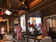 靠窗位-鲤院·新中式美学·庭院餐厅(夫子庙店)