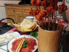 -喜悦小串丹东小黄牛海鲜烧烤大排档(民主广场店)
