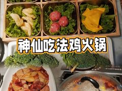 -尚尚仙·酸汤猪手·猪肚鸡火锅(华联万柳购物中心店)