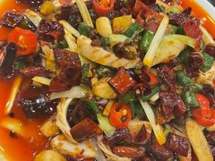 火爆黄喉-江湖黑大兔(杨家坪店)