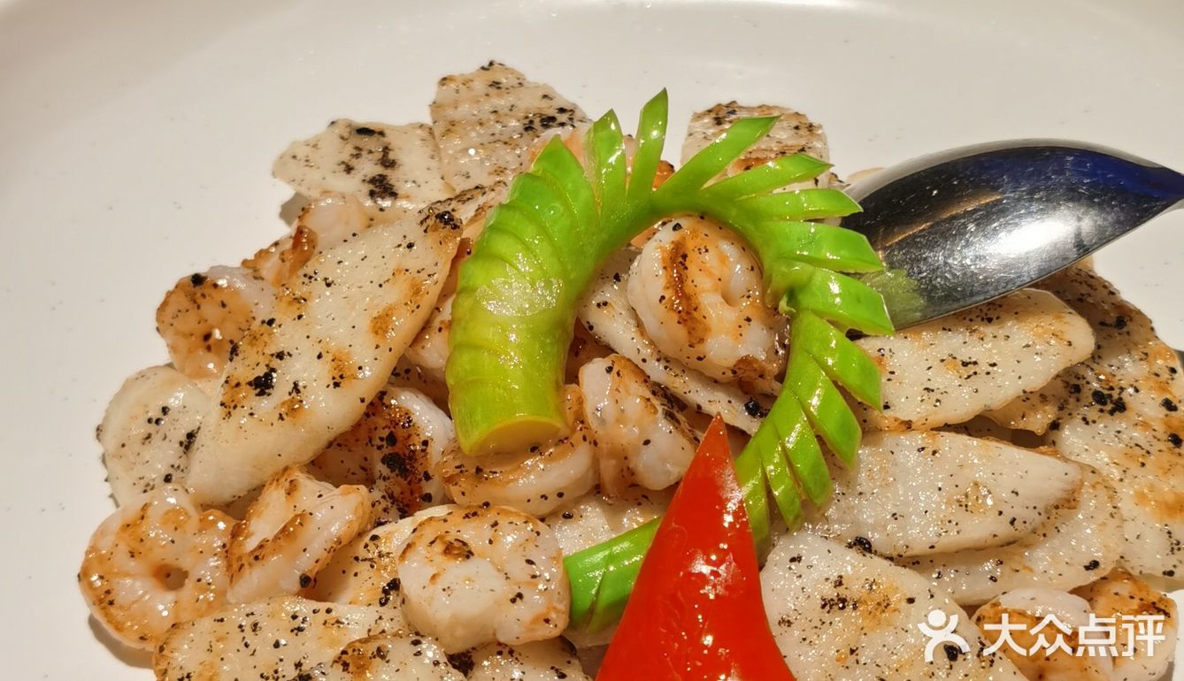 第一次来总体感觉可以！菜品摆盘还算精致，辣酒浸花螺感