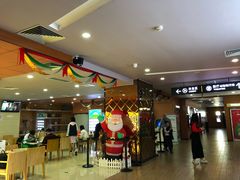 等候区-保利国际影城(中环店)