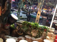 -东巴婆婆云南鱼豆花火锅(大东门店)