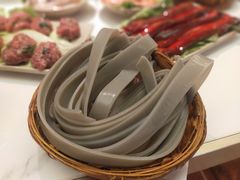 农家土苕粉-朱氏胖子烂火锅(洪崖洞店)
