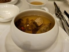 松茸菌炖猪展-广州塔晖粤轩中餐厅