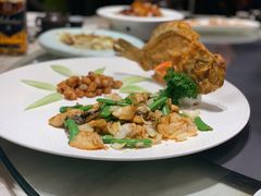 缩骨鱼三吃之煎鱼腩-滋粥楼·顺德菜海鲜茶点(金融城店)
