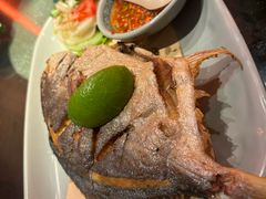 -大头虾越式风味餐厅(光明广场店)