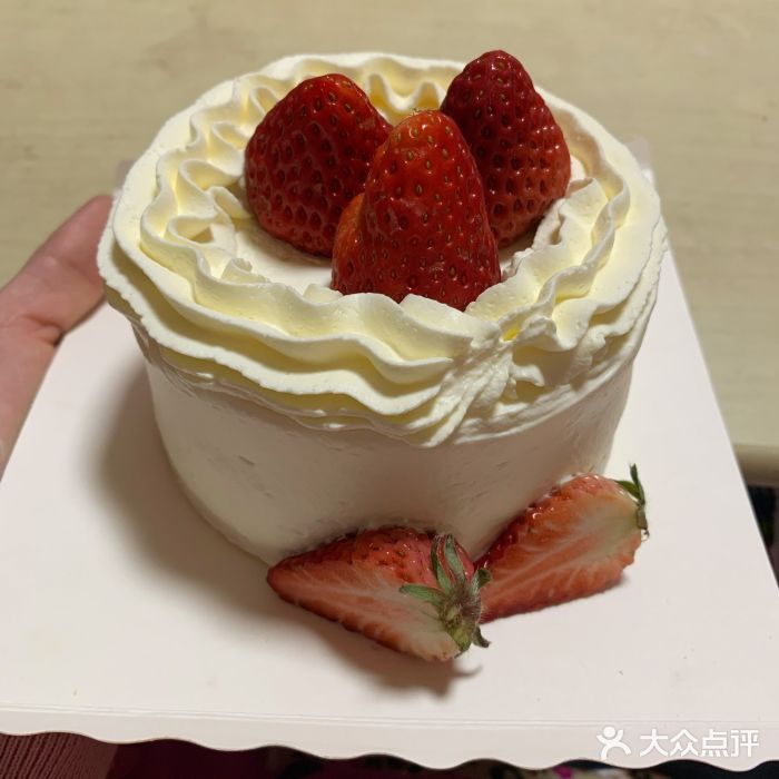 洪小凡(钱塘明月店)四寸小蛋糕图片