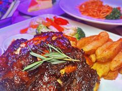 -鲨鱼美式餐厅酒吧Sharky