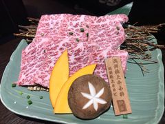 -山川小町·极番烧肉(新地假日广场店)