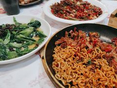 -堂瓦里·33年传统赣菜(第一街区店)