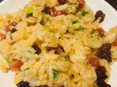 嘟嘟腊肉饭-千日贺茶餐厅(高新万达店)