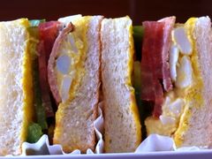 鸡蛋腊肉三明治-巴黎贝甜(龙江店)