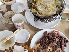 -闫家驴肉老店(华电一校店)