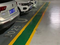 -凯德Mall新都心-停车场