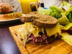 纽约鲁本酱牛肉三明治-KATCHUP