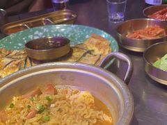 -釜山火炉·海鲜烤肉(紫藤路店)