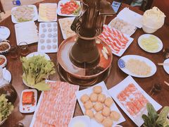 -楼外楼大刀肉传统火锅居(幸福街店)