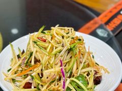 -东北四季饺子王(华山路店)