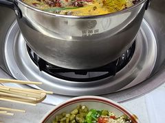 -俭让佬妈现卤串串(温江总店)