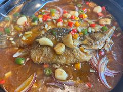 雅菲铁板臭桂鱼-YAFEE雅菲·粤菜·湘菜·融合菜(魏公村店)