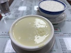 -仁信双皮奶(东川路店)