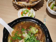 -闫家驴肉老店(华电一校店)