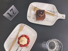 -UNI UNI(环亚凯瑟琳店)