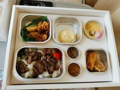 岩烧雪花牛肉定食-味太助·银饭食堂(中华城店)