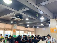 大堂-皖北巫氏三胖地锅鸡(长淮总店)
