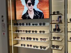 -无界眼镜MaxLess(南翔印象城店)