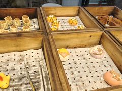 -金滏山·烤肉海鲜火锅自助(襄阳万达店)