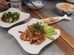 -探鱼·鲜青椒爽麻烤鱼(银泰城店)