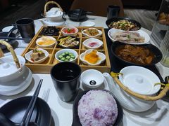 九宫格玲珑前菜-新仙清汤牛腩(铜锣湾店)