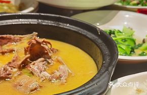 Salted Pig Trotter and Old Duck Stew