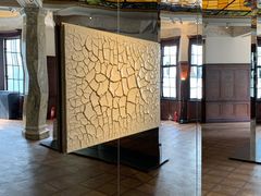-Nathalie Djurberg与Hans Berg“牛皮纸包裹的月亮”-Prada荣宅当季展览