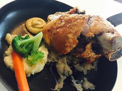 -LENBACH兰巴赫西餐啤酒坊(大连星海广场店)