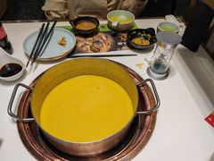 -洪氏嗨捞·猪肚鸡火锅(阳光天地店)