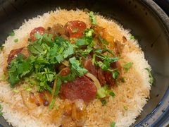 广式腊味煲仔饭-狐狸爱上椰子鸡(滨江星光大道店)