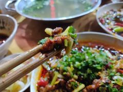 -杨三娘跷脚牛肉(羊子山西路店)