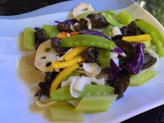 荷塘月色-鹅滋道(甘坑古镇店)