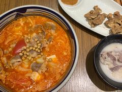 -阿香米线(凯德广场.1818店)