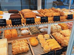 -焙丽拾光(麦凯乐直营店)